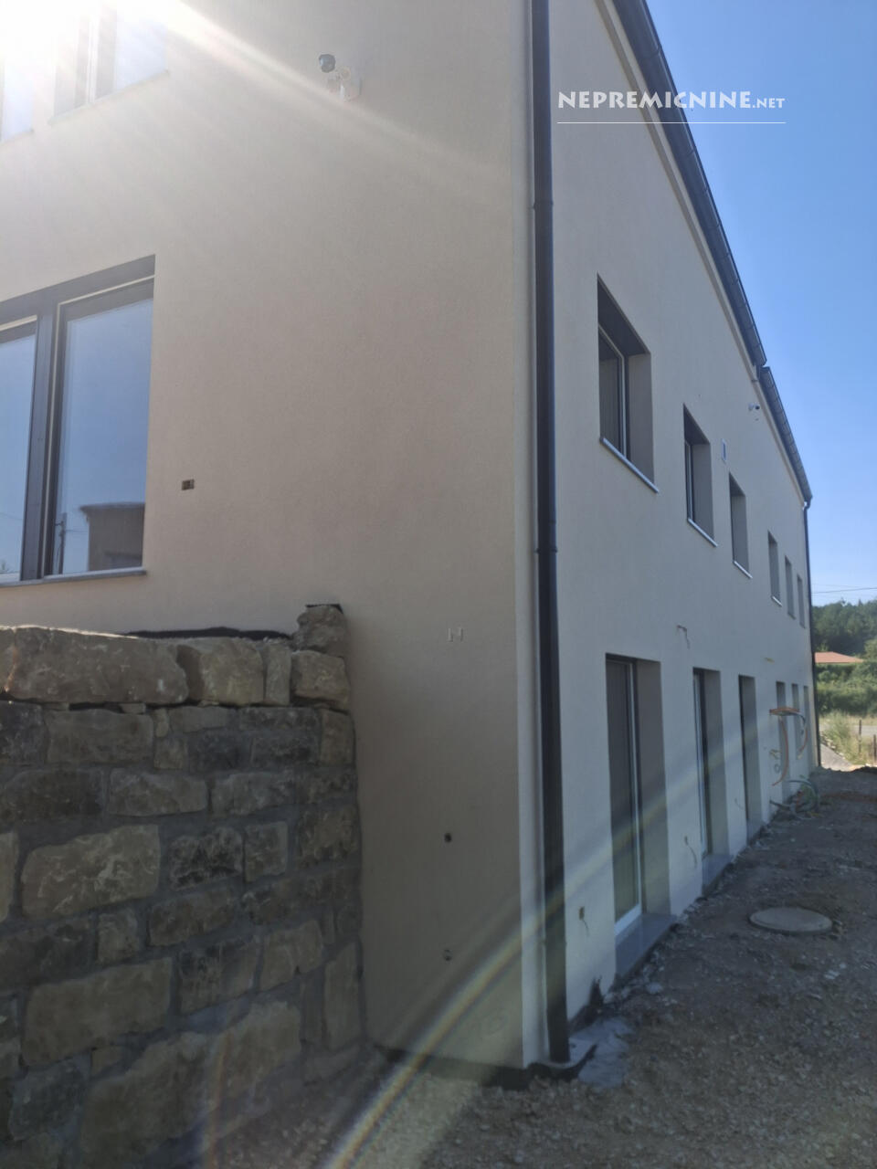 299.000,00 € - BREZOVICA PRI GRADINU, STANOVANJE 12